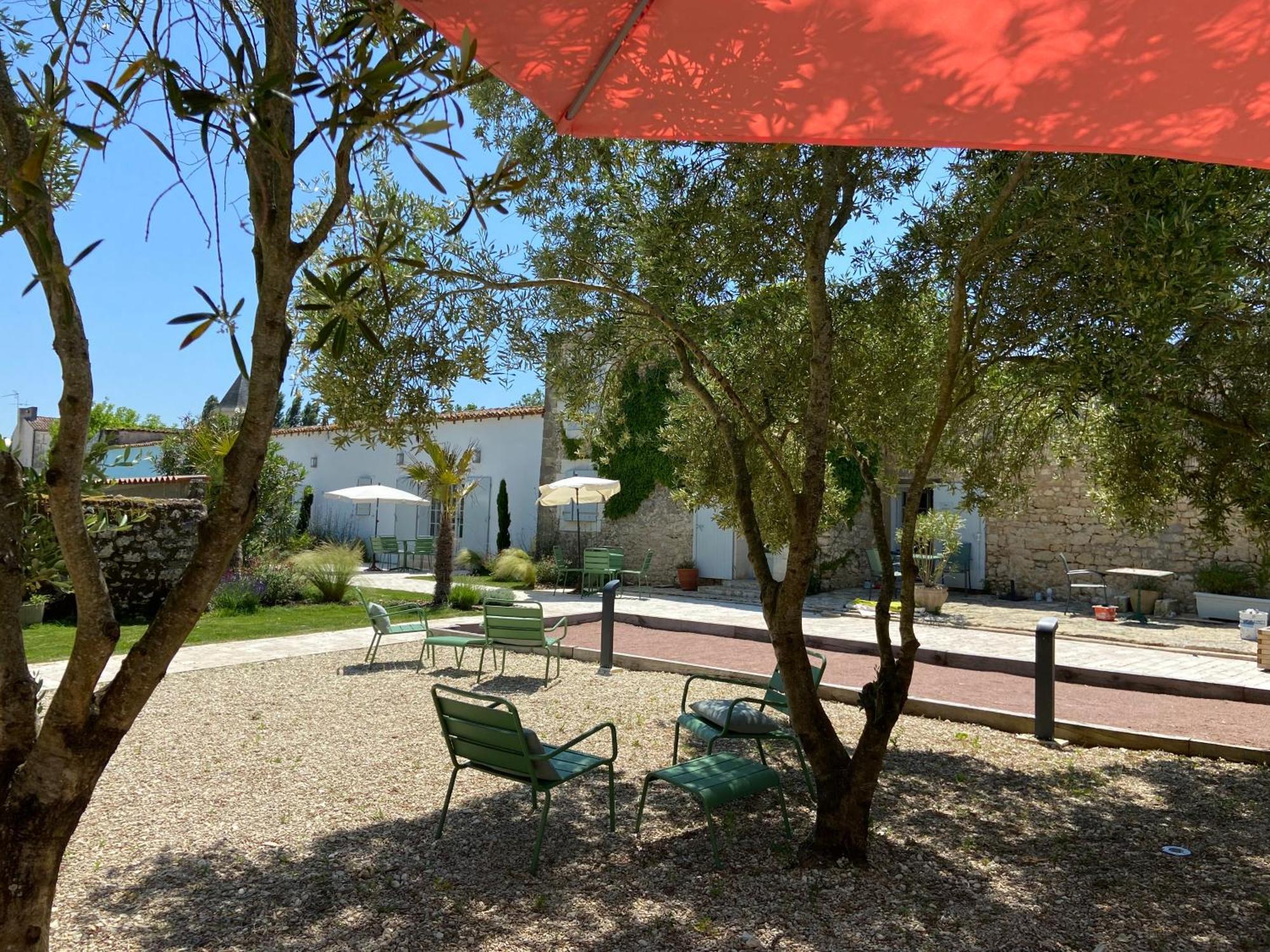 Chateau De Feusse Saint-Just-Luzac Екстериор снимка